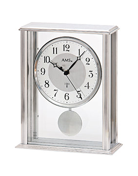 Horloge de table argentée avec pendule, cadran rond et couvercle en verre minéral
