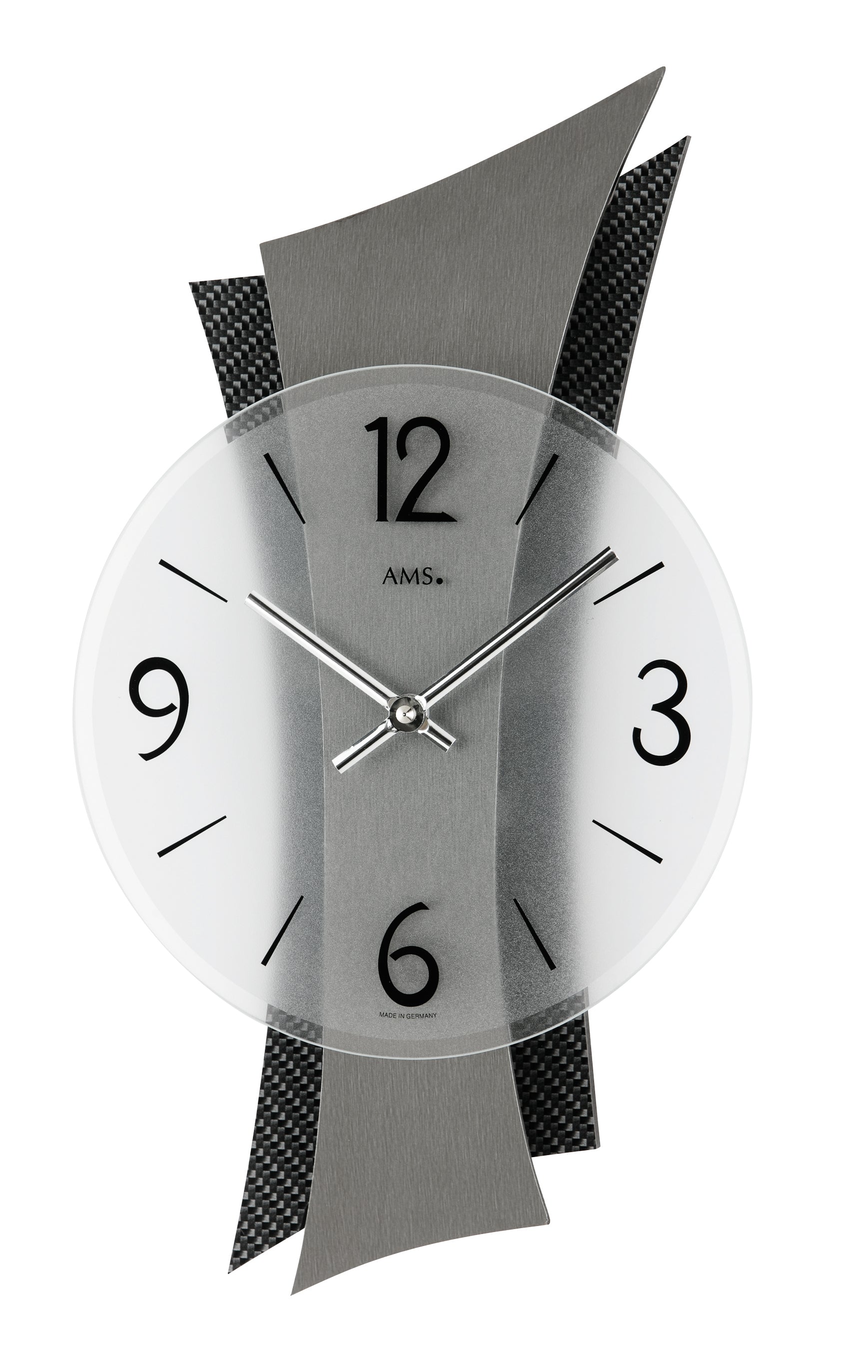 Horloge murale avec boîtier central gris et cadran blanc, aiguilles et chiffres noirs