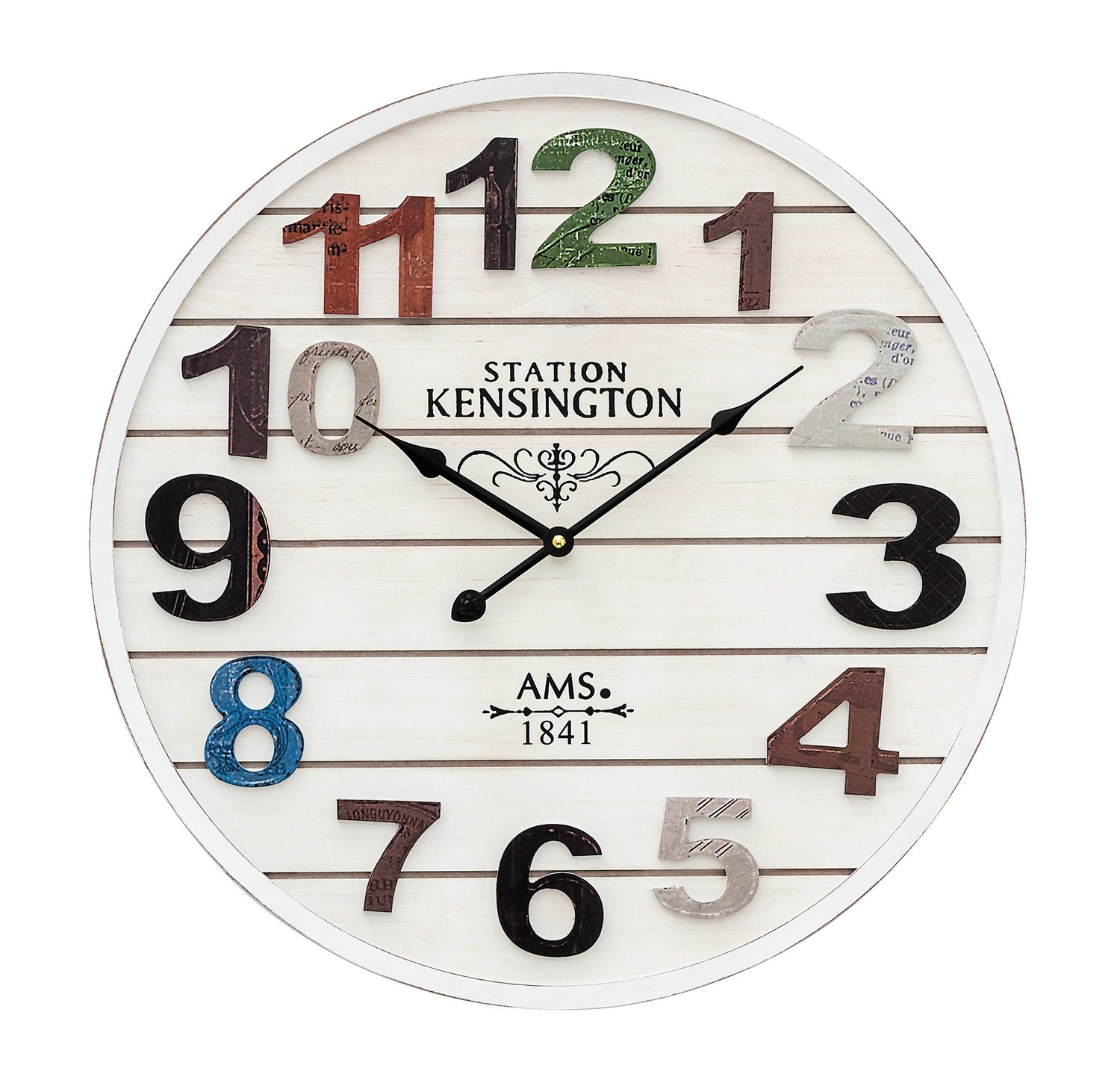 Horloge murale ronde avec boîtier en bois blanc, chiffres appliqués et aiguilles noires