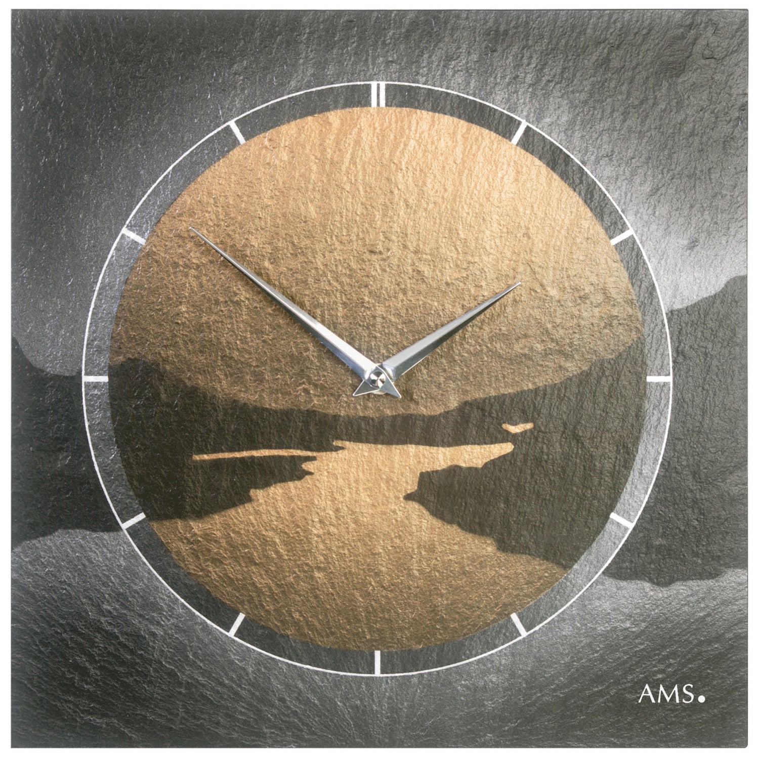 Horloge murale ronde en ardoise naturelle avec motif airbrush beige et aiguilles argentées