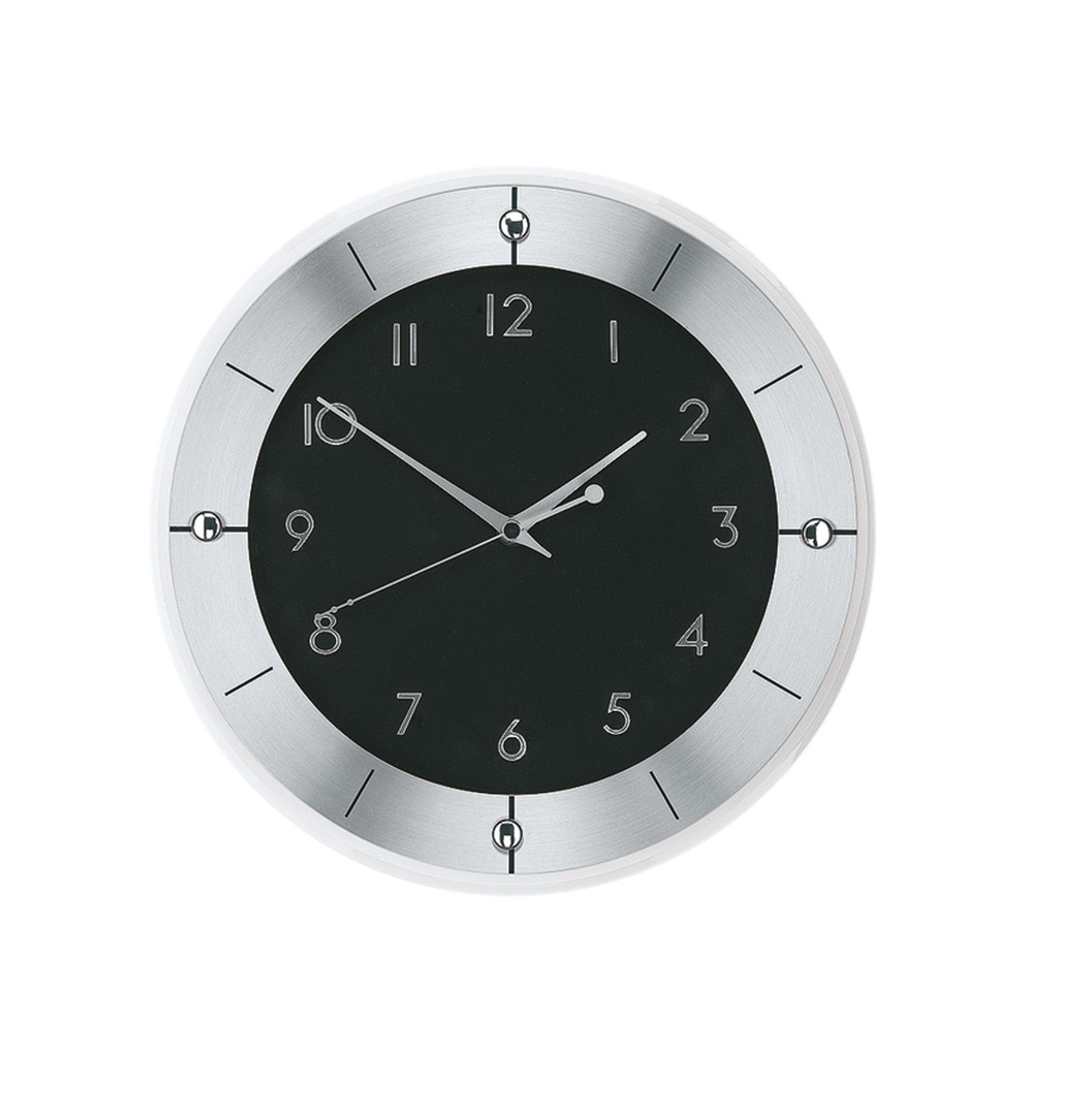 Horloge murale ronde avec cadre en aluminium argenté et cadran noir, chiffres