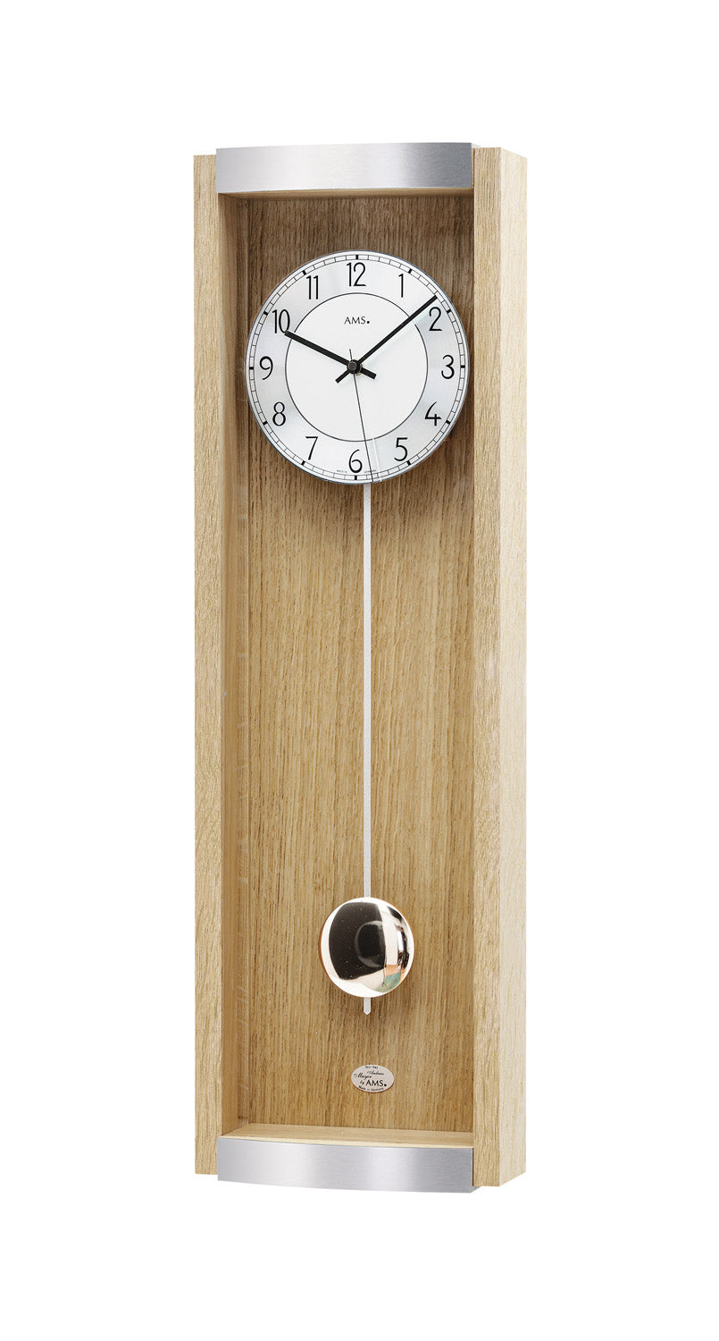 Horloge murale avec boîtier en bois couleur chêne, cadran rond avec aiguilles noires et pendule