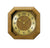 Horloge murale avec boîtier octogonal en chêne et anneau de chiffres en aluminium, cadran de couleur crème.