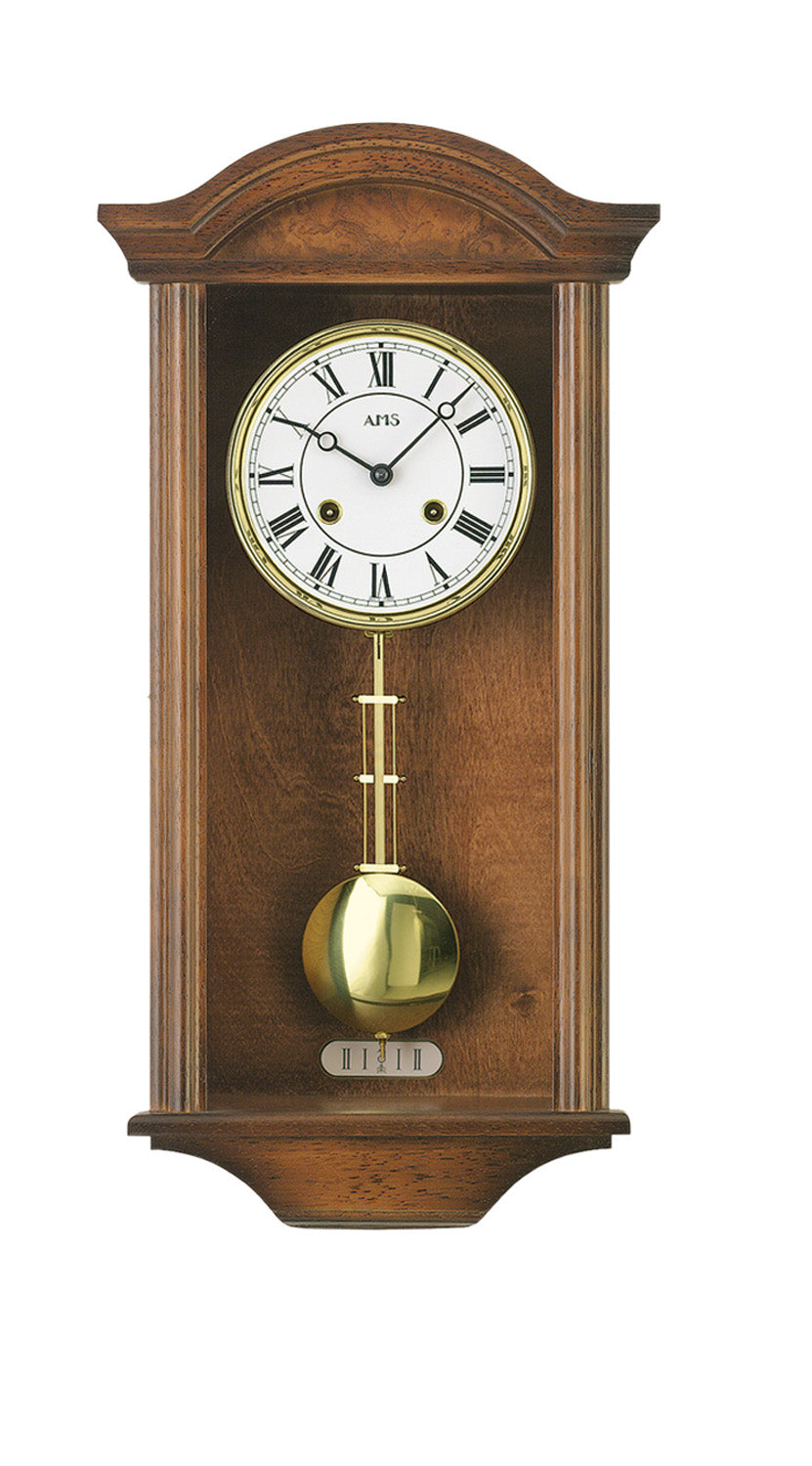 Horloge murale couleur noyer avec cadran rond et pendule dorée