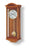 Horloge murale avec boîtier en bois massif aspect cerisier et cadran blanc