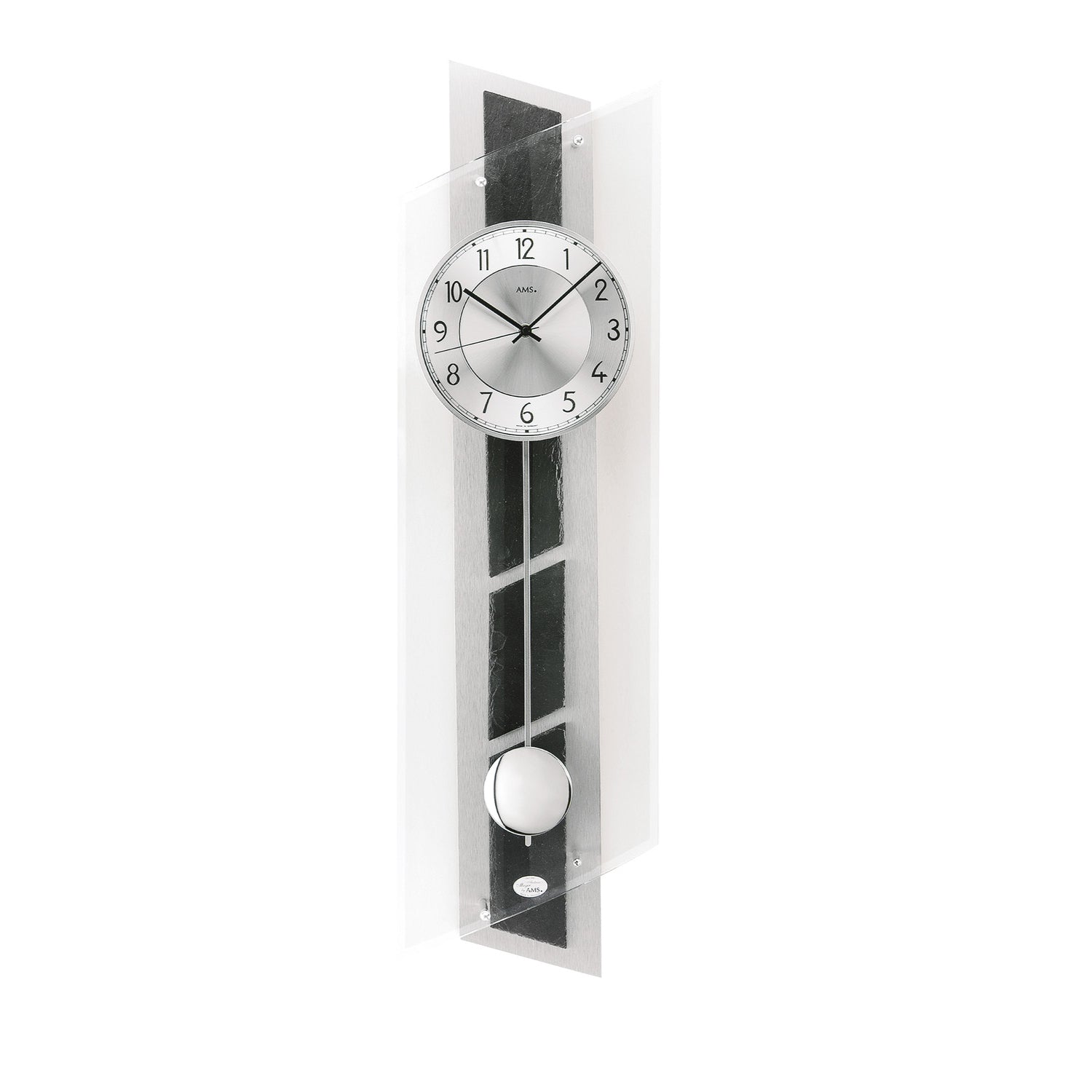 Horloge murale avec mouvement à pendule : cadran argenté rond, cadre rectangulaire en ardoise