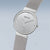 Montre pour femme avec cadran argenté, index bâtons et bracelet milanais argenté