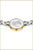 Montre pour femme en détail : boîtier bicolore avec couronne latérale, bracelet à maillons