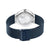 Damenuhr-Ansicht von der Rückseite mit Kartenmotiv, blauem Armband und silbernem Gehäuse