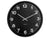 Horloge murale noire avec boîtier rond, chiffres et aiguilles blancs