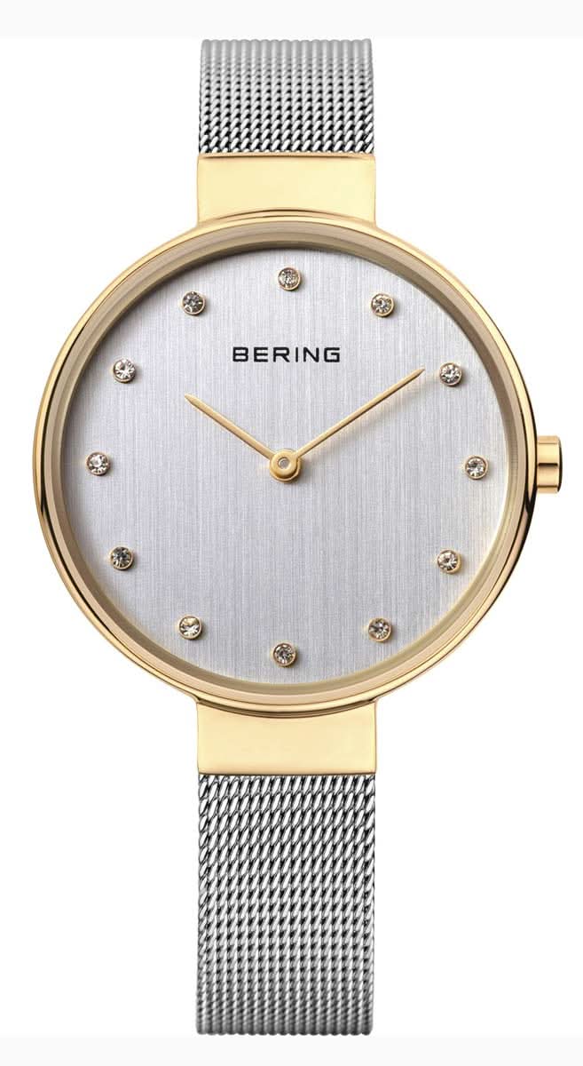 Montre pour femme : bracelet milanais argenté, lunette dorée, cadran blanc
