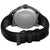 Rückansicht: schwarze Herrenuhr mit Lederarmband und rundem Gehäuseboden.
