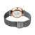 Damenuhr-Rückansicht mit Roségold-Lünette und Milanaise-Armband-Verschluss