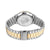 Bering Herrenarmbanduhr mit Metallarmband in Nahansicht von unten