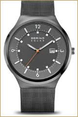 Herren Solar-Uhr: schwarzes Zifferblatt, Milanaise-Armband, rundes Edelstahlgehäuse