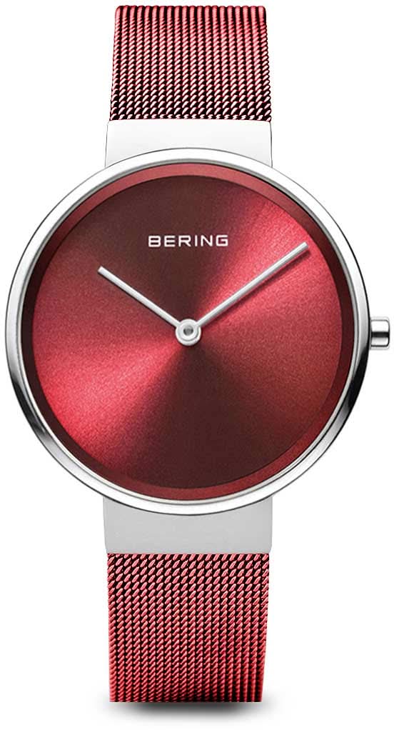 Montre pour femme avec cadran rouge, boîtier argenté et bracelet en maille rouge
