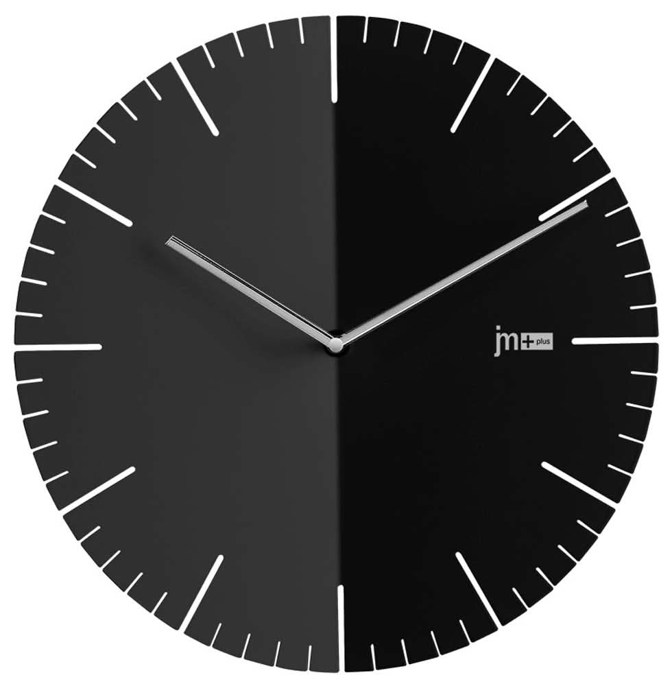 Wanduhr mit schwarzem Ziffernblatt, silbernen Zeigern und Strichmarkierungen, runde Form