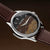 Holzkern Armbanduhr mit Edelstahlgehäuse, braunem Lederarmband und Kaffeebohnen-Zifferblatt