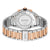 Rückseite der Herrenarmbanduhr BOSS mit Edelstahl-Gliederband, Bicolor-Elementen