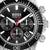 BOSS Chronographenuhr mit schwarzem Zifferblatt, roten Zeigern und drei Totalisatoren