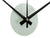 Horloge murale ronde avec cadran vert clair, aiguilles noires et centre doré
