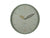 Horloge murale ronde en jade gris avec cadran beige, index dorés et aiguilles noires