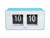 Horloge murale Karlsson Funky Flip à chiffres basculants, bleu turquoise avec 10 et affichage « am »