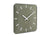 Horloge murale carrée avec cadran vert, aiguilles et index blancs