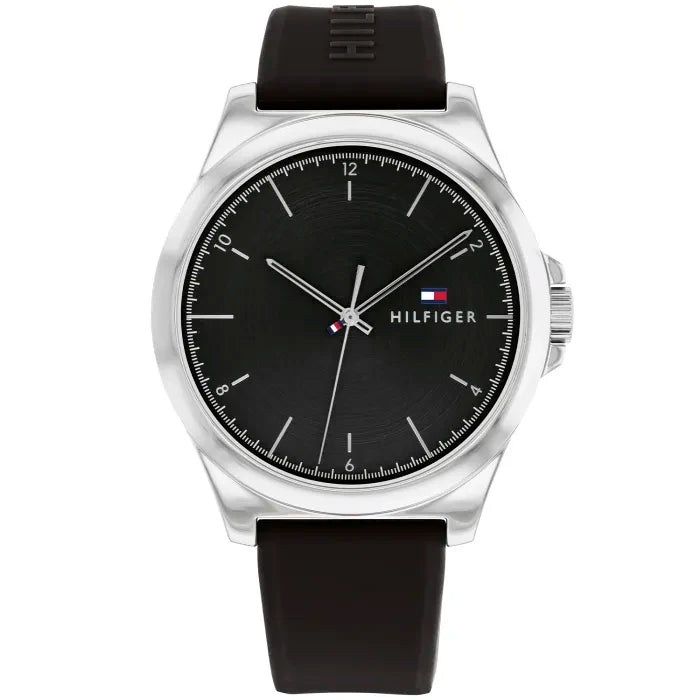 Tommy Hilfiger Herrenarmbanduhr mit schwarzem Silikonarmband, schwarzem Zifferblatt und silbernem Gehäuse