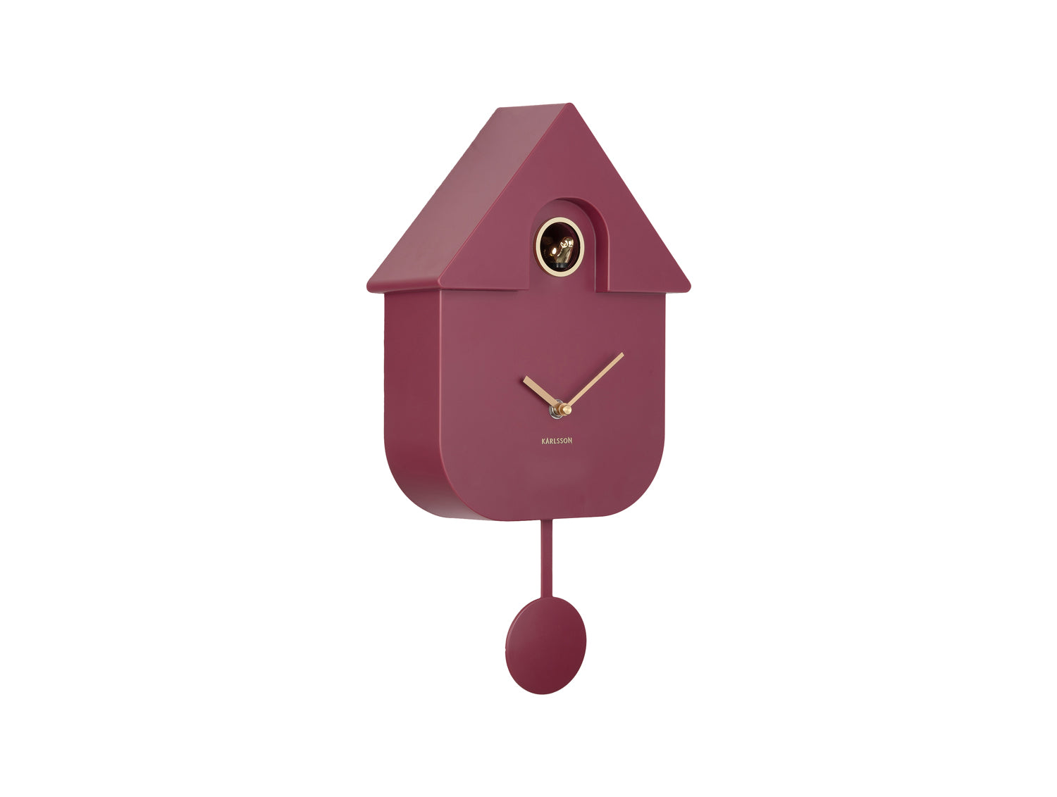 Horloge murale design nichoir, façade rouge foncé avec aiguilles, anneau en laiton et pendule ronde.