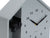 Horloge murale design maison, vue détaillée : tête de chien, cadran et aiguilles gris