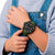 Tommy Hilfiger Armbanduhr mit grünem Silikonband und schwarzem Zifferblatt, rund