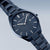 Montre Bering pour homme oblique : cadran bleu foncé avec index bâtons, bracelet à maillons