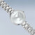 Bering Classic Damenuhr mit silbernem Edelstahlarmband und rundem weißem Zifferblatt