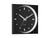 Horloge murale carrée avec cadran noir, index et aiguilles blancs