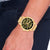 Herrenarmbanduhr Tommy Hilfiger Rocky mit goldfarbenem Edelstahlarmband und schwarzem Zifferblatt