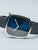 Unisex-Armbanduhr mit blauem Meshband und Edelstahlgehäuse, Zifferblatt schräg