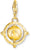 Pendentif style boule du monde doré, inscription périphérique, strass bleus.