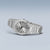 Bering Damenuhr mit silbernem Metallarmband, rundem Zifferblatt, leicht schräger Ansicht