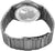 Rückseite einer Titanarmbanduhr mit Weltkarte-Relief und graviertem Metallband