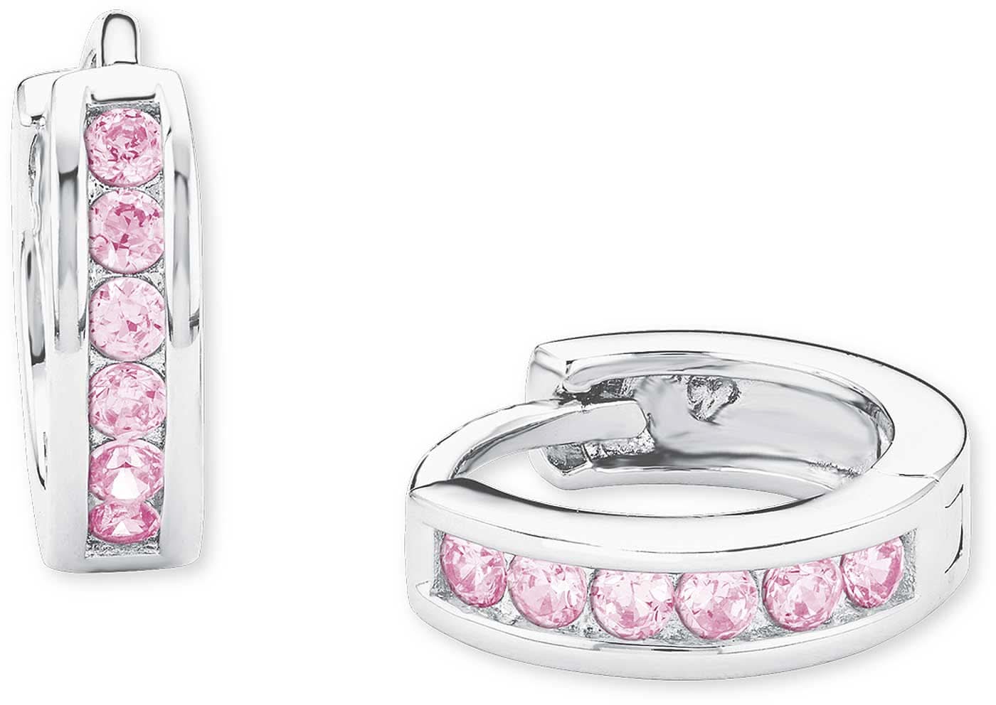 Créoles argentées avec pierres roses, segment allongé dans le champ de pierres.