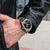 Vostok Europe Herrenarmbanduhr am Handgelenk: schwarzes Zifferblatt, Edelstahlgehäuse