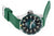 Sportliche Herrenarmbanduhr mit grünem Kunststoffband und dunklem Zifferblatt