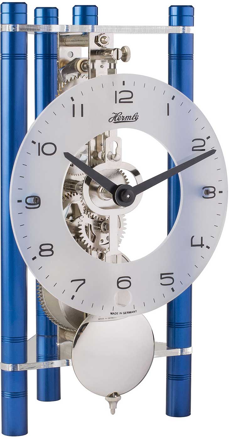 Horloge squelette avec cadre en aluminium bleu, cadran blanc et mécanisme visible