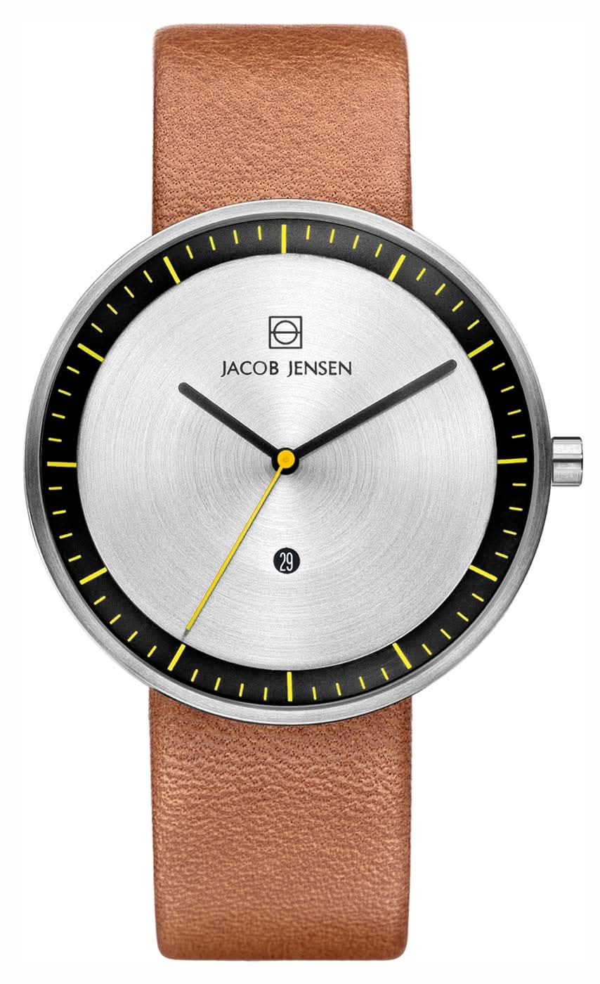Montre pour femme avec bracelet en cuir marron, cadran rond argenté et aiguilles noires