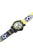 Bracelet de montre pour homme vu de côté avec un motif de football sur le bracelet en cuir jaune et gris