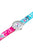 Bracelet de montre pour homme en vue de trois quarts, bracelet bleu à motif animalier coloré et boîtier argenté