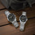 Zwei Seiko Chronographenarmbanduhren: Stahlband und schwarzes Zifferblatt
