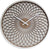 Pendule murale Hermle avec grille ronde en bois, lignes radiales, aiguilles et bordure claire