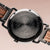 Rückseite der Herrenarmbanduhr mit Gravur, Edelstahlboden und Holz-Edelstahl-Armband